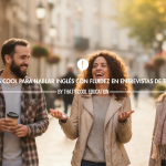 Jóvenes sonriendo y hablando inglés con fluidez en L'Hospitalet - Academia Conversacional